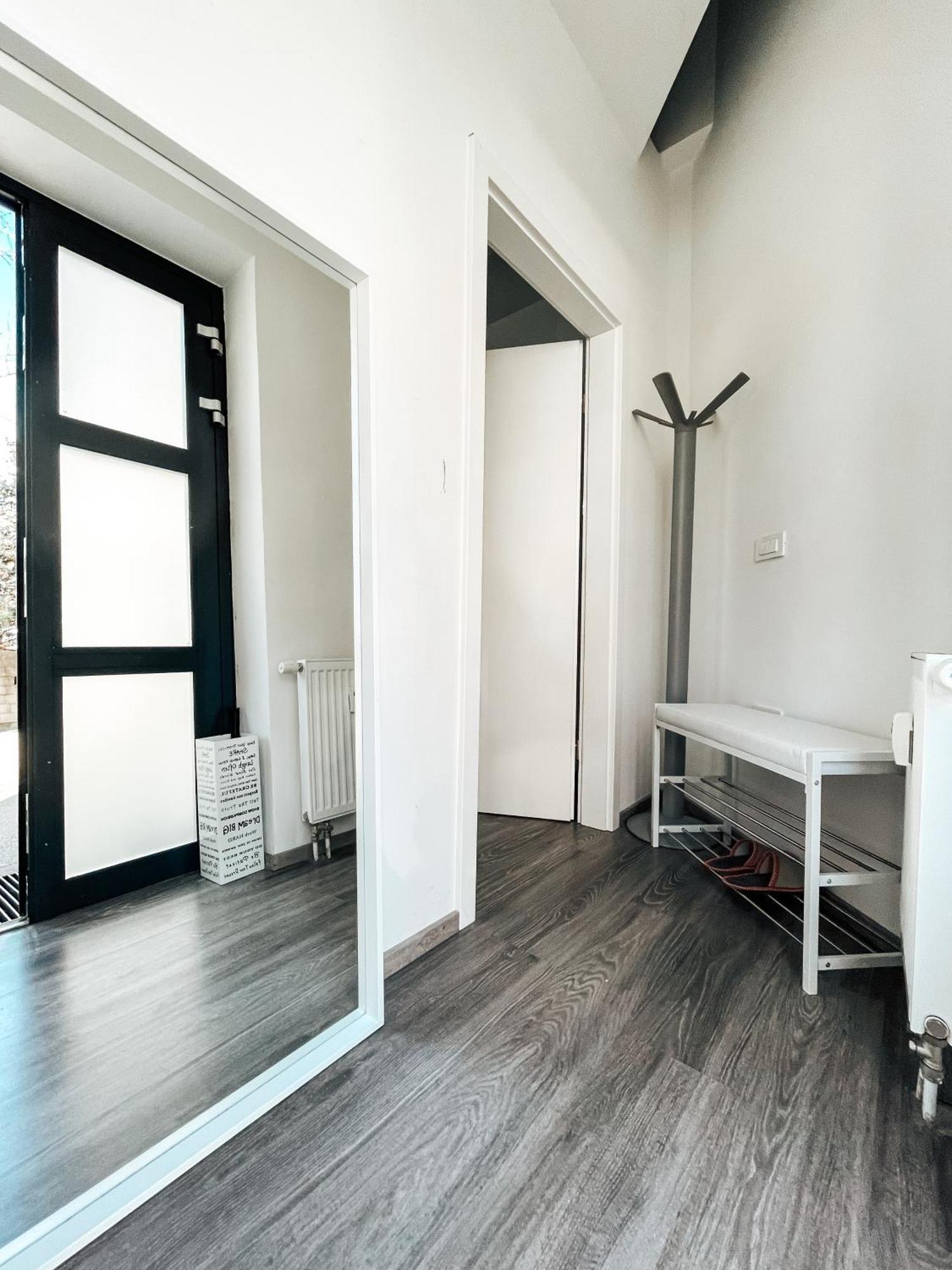 Apartment Kino Любляна Экстерьер фото